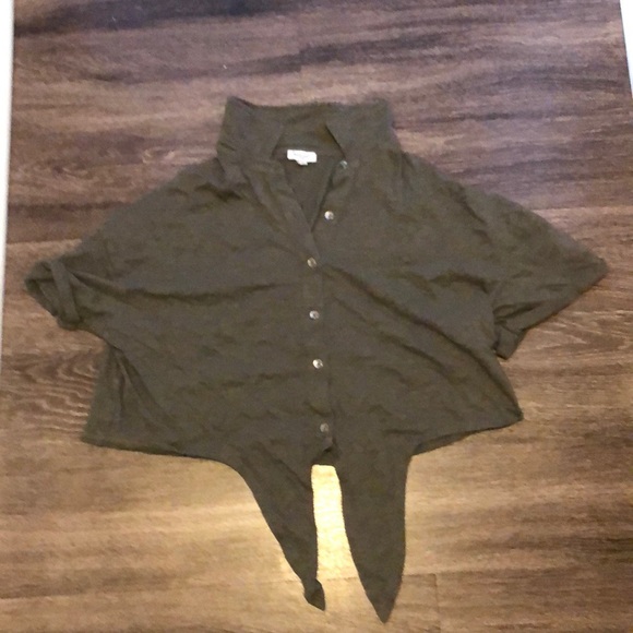 Splendid Cropped Tie Shirt - Picture 1 of 9
